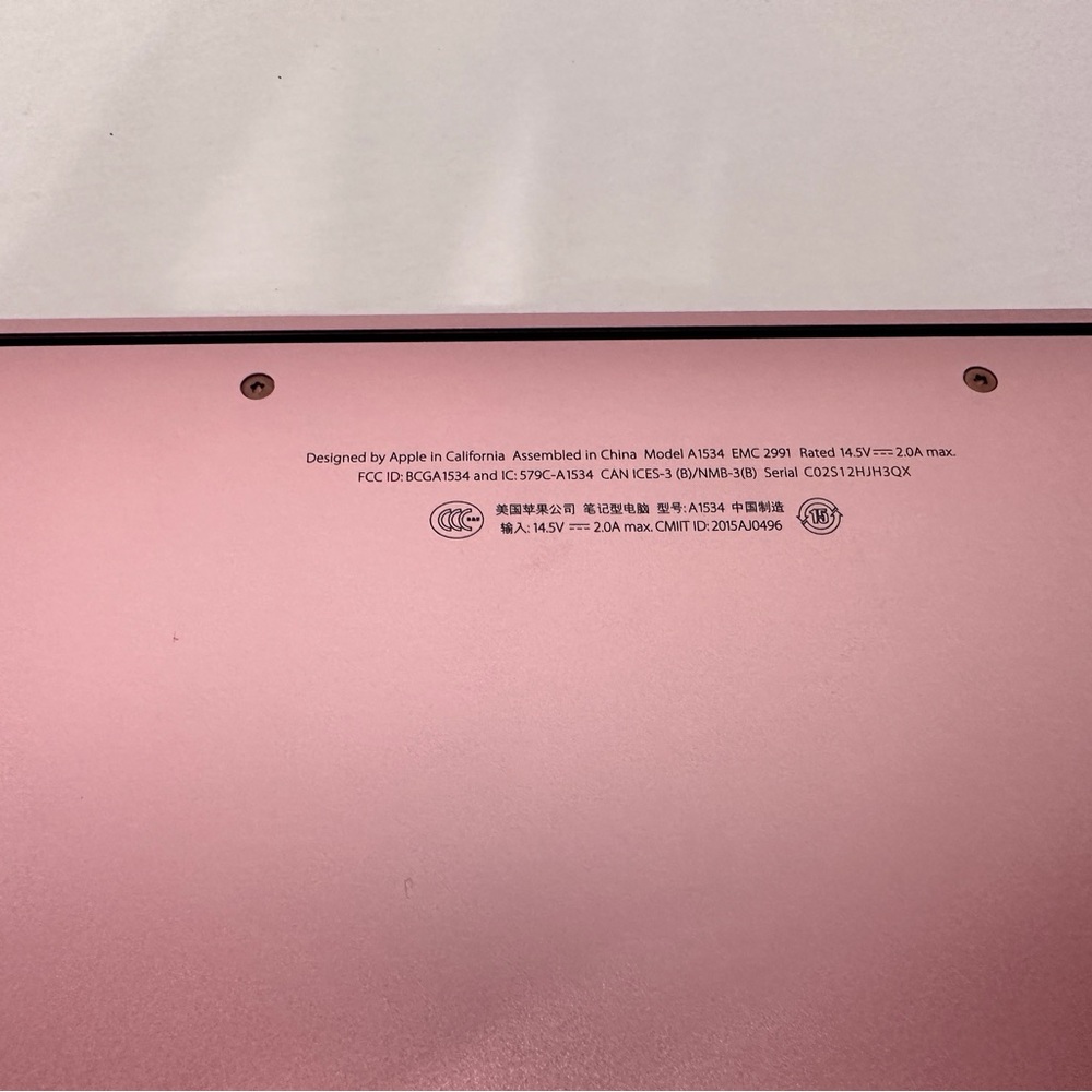 Apple MacBook in Rose with Accessories - Picture 8 of 16